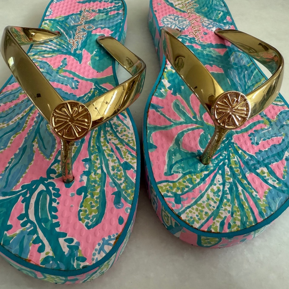 Lilly Pulitzer Flip Flops 5/6